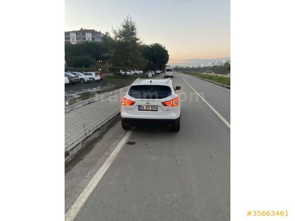 Sahibinden Nissan Qashqai 1.5 dCi Black Edition 2016 Model  245.000 km Beyaz