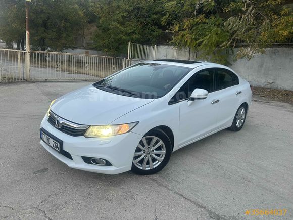 Sahibinden Honda Civic 1.6 i-VTEC ECO Elegance 2013 Model 