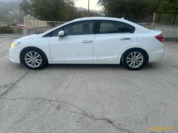 Sahibinden Honda Civic 1.6 i-VTEC ECO Elegance 2013 Model 