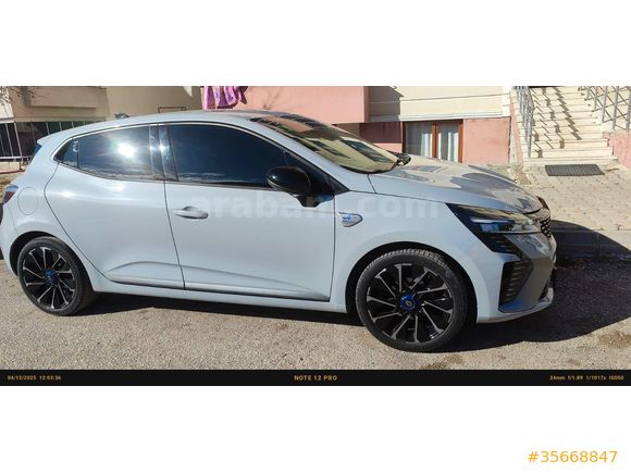 Sahibinden Renault Clio 1.0 TCe Techno Esprit Alpine 2023 Model