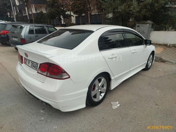 Sahibinden Honda Civic 1.6 i-VTEC Elegance 2011 Model