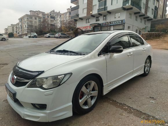 Sahibinden Honda Civic 1.6 i-VTEC Elegance 2011 Model