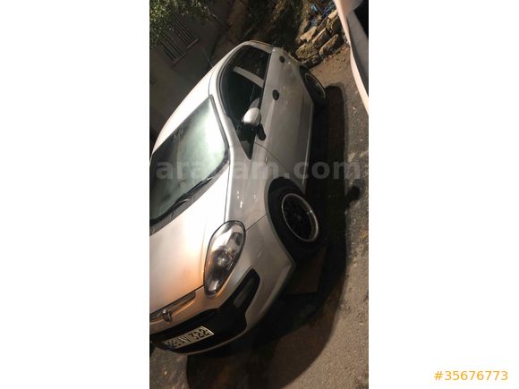 Aktif kullanimda oldugu icin km degisebilir  Fiat Punto EVO 1.3 Multijet Active 2012 Model