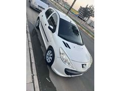 Sahibinden Peugeot 206+ 1.4  plus  2011 Model  bütün bakımları  yapılmış  olup tek kurış  masrafı yok 