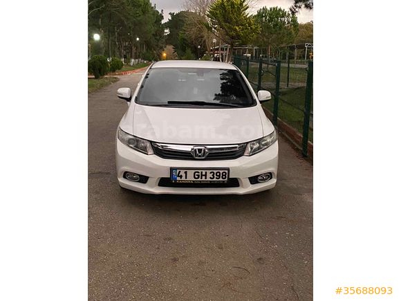 Sahibinden Honda Civic 1.6 i-VTEC Premium 2013 Model 