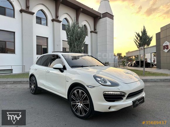 PORSCHE CAYENNE 3.0 D CAM TAVAN SANRUF İÇİ BEJ