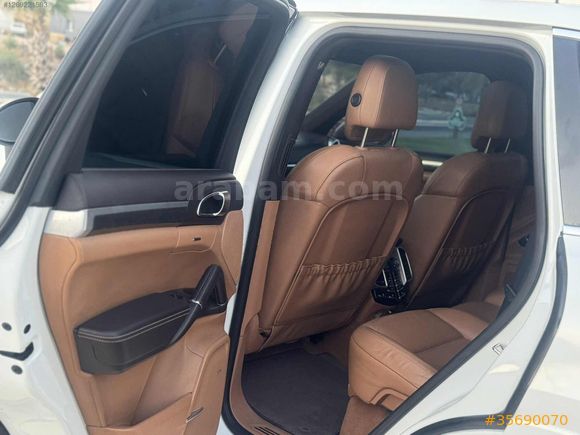 SINIF TEMİZLİKTE PORSCHE CAYENNE