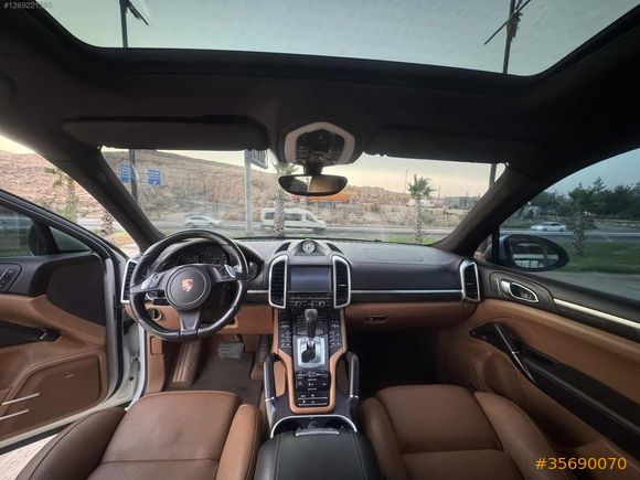 SINIF TEMİZLİKTE PORSCHE CAYENNE