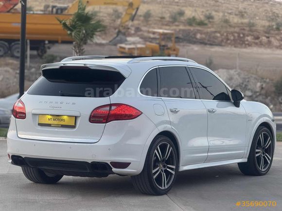 SINIF TEMİZLİKTE PORSCHE CAYENNE