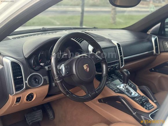 SINIF TEMİZLİKTE PORSCHE CAYENNE