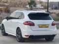 SINIF TEMİZLİKTE PORSCHE CAYENNE