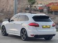 SINIF TEMİZLİKTE PORSCHE CAYENNE