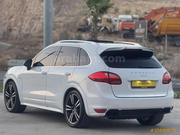 SINIF TEMİZLİKTE PORSCHE CAYENNE