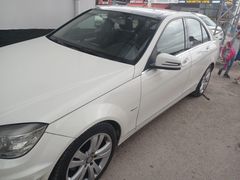 Sahibinden Mercedes - Benz C 180 BlueEFFICIENCY Avantgarde 2011 Model  302.000 km Beyaz