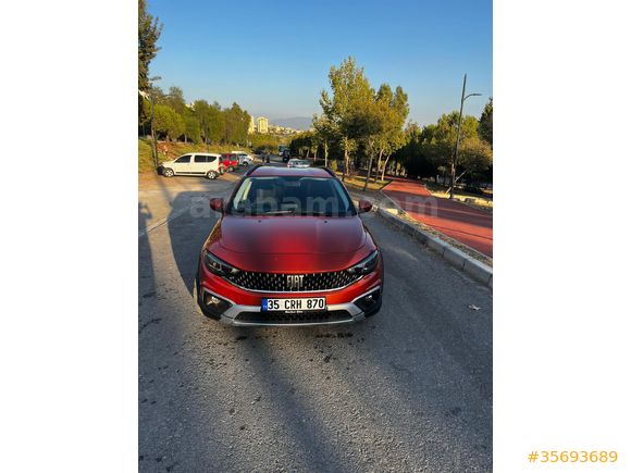 ilk Sahibinden garanti  devam ediyor Fiat Egea Cross 1.4 Fire Urban 2023 Model