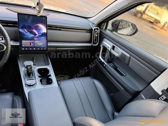 YAĞIZ AUTODAN 2024 JAECOO ÇİFT RENK 14 km BOYASIZ