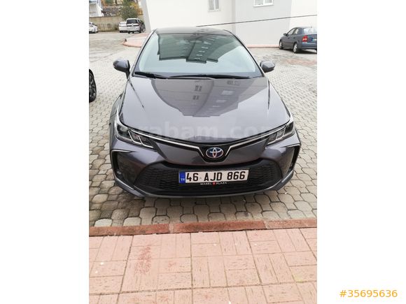 Sahibinden Toyota Corolla 1.8 Hybrid Dream 2023 Model