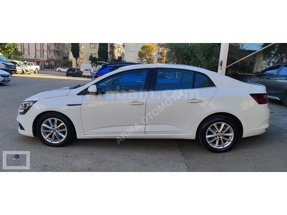 2017 MODEL MEGANE DİZEL TOUCH LED FAR OTOMATİK VİTES ORJİNAL