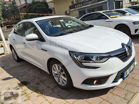2017 MODEL MEGANE DİZEL TOUCH LED FAR OTOMATİK VİTES ORJİNAL