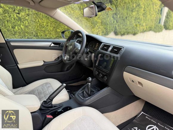 VOLKSWAGEN JETTA 1.2 TSI