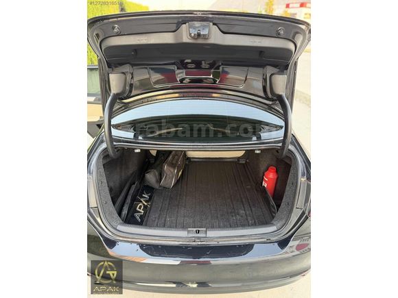 VOLKSWAGEN JETTA 1.2 TSI
