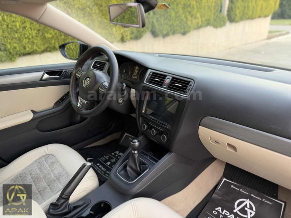 VOLKSWAGEN JETTA 1.2 TSI