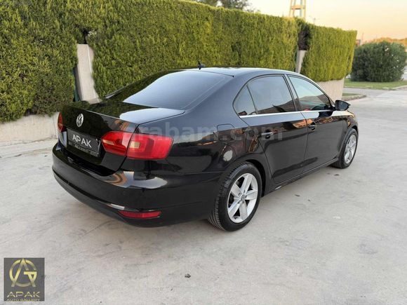 VOLKSWAGEN JETTA 1.2 TSI