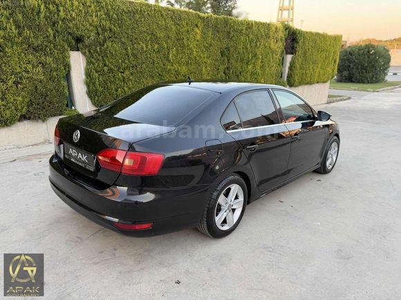 VOLKSWAGEN JETTA 1.2 TSI