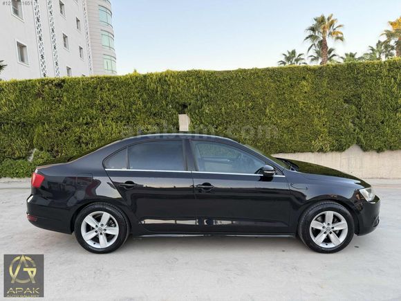VOLKSWAGEN JETTA 1.2 TSI