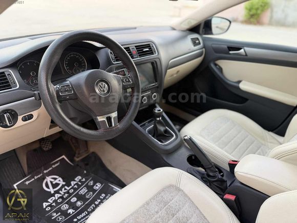VOLKSWAGEN JETTA 1.2 TSI