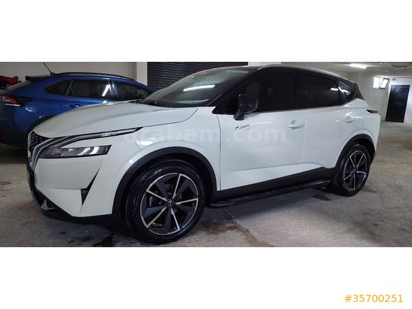 Sahibinden Nissan Qashqai 1.3 DIG-T Sky Pack 2022 Model