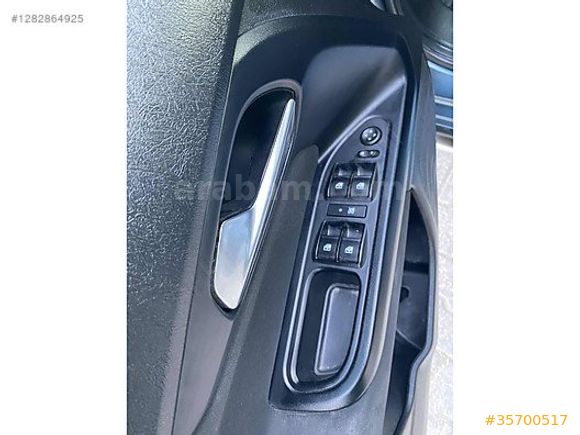 ŞİMŞEK AUTO'DAN EGEA CROSS 1.6 MULTİJET LOUNGE-HYLET EKRN-TABLET