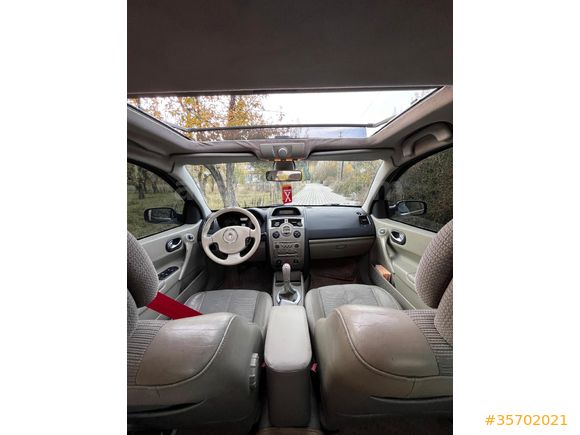 Sunroff-Otomatik Far ve Yağmur Sensörü-Djital klimalı Full+Full