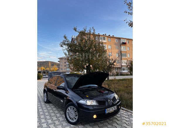 Sunroff-Otomatik Far ve Yağmur Sensörü-Djital klimalı Full+Full