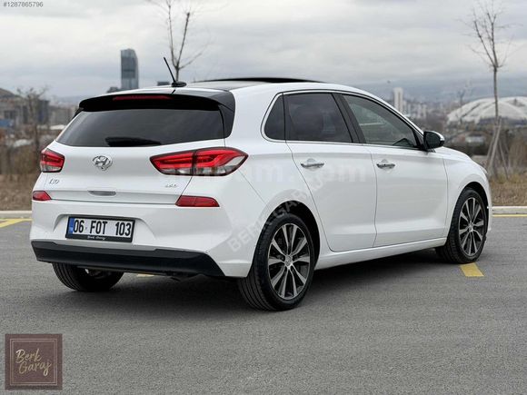 İ30 - DİZEL OTOMATİK - CAM TAVAN -DEĞİŞENSİZ