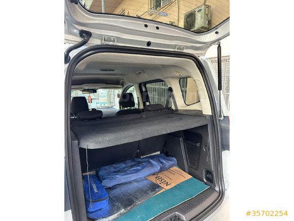 Sahibinden Ford Tourneo Courier 1.5 TDCi Titanium Plus 2018 Model