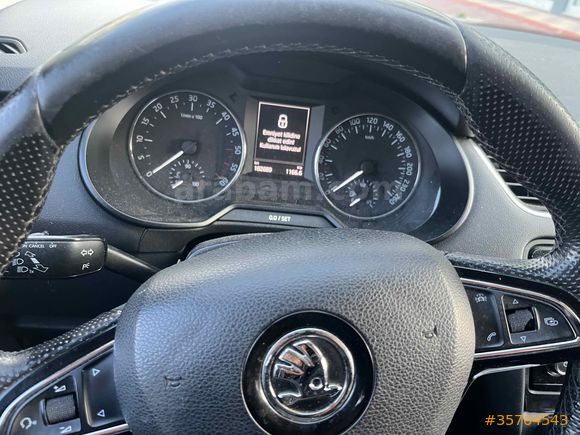 Sahibinden Skoda Octavia 1.6 TDI Style CR 2015 Model 
