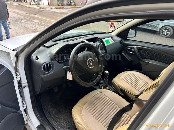 Sahibinden Dacia Duster 1.5 dCi Laureate 2013 Model  280.000 km Beyaz