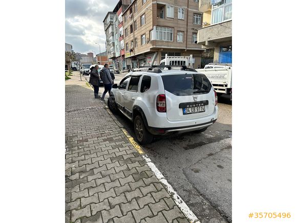 Sahibinden Dacia Duster 1.5 dCi Laureate 2013 Model  280.000 km Beyaz