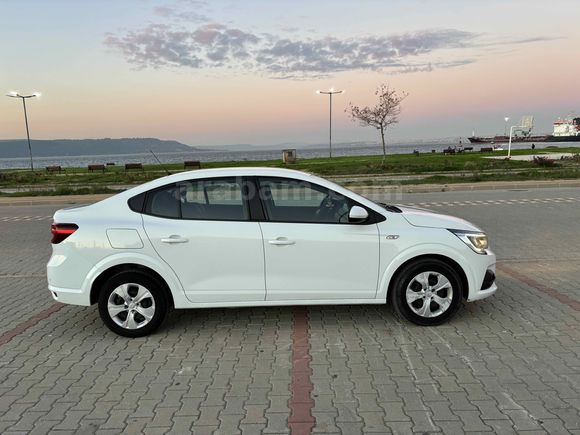 Sahibinden Renault Taliant 1.0 Tce Joy 2022 Model 