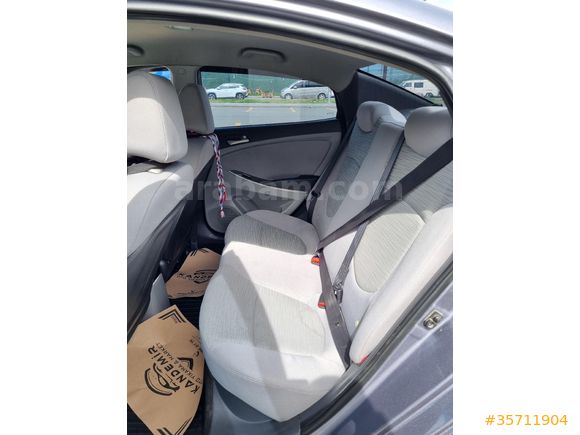 Sahibinden Hyundai Accent Blue 1.6 CRDI Mode Plus 2017 Model Trabzon 145000 km Gri