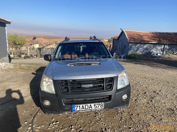 Sahibinden Isuzu D-Max 2.5 4x2 2009 Model  230.000 km Bej