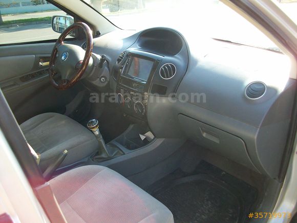 ALİ ATAÖZÜ AUTO GALLERY DEN 2011 MODEL GEELY MK