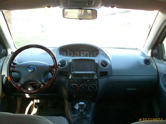 ALİ ATAÖZÜ AUTO GALLERY DEN 2011 MODEL GEELY MK