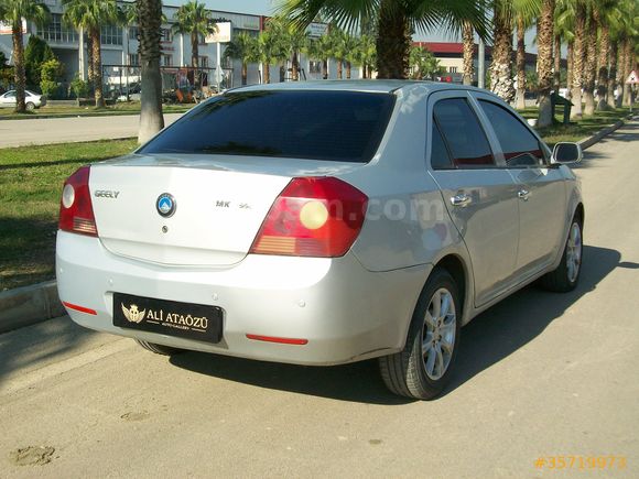 ALİ ATAÖZÜ AUTO GALLERY DEN 2011 MODEL GEELY MK