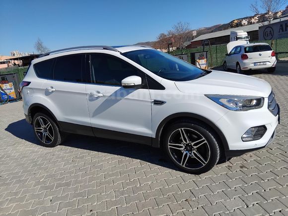 Sahibinden Ford Kuga 1.5 TDCi Titanium 2017 Model tramer yok boya değişen yok