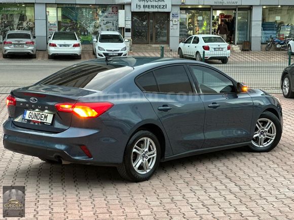 GÜNDEM'DEN BOYASIZ 2020 MODEL FORD FOCUS 1.5 EcoBlue TREND X