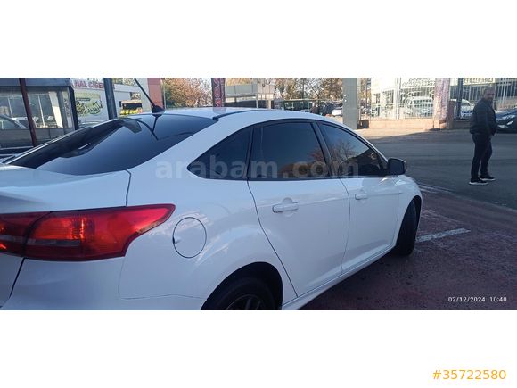 FORD FOCUS