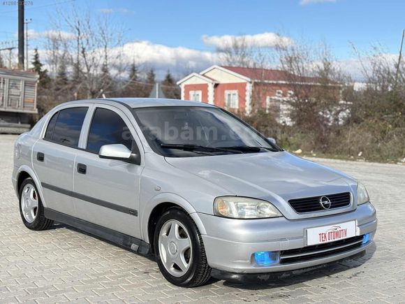 TEK OTOMOTİV'DEN EMSALSİZ TEMİZLİKTE ELEGANCE OPEL ASTRA