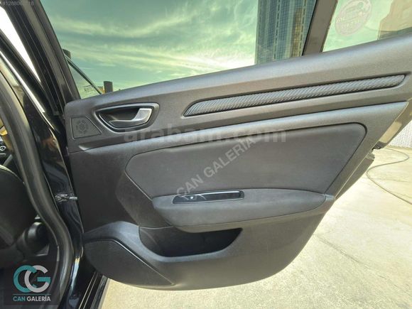 CAN GALERİA'DAN RENAULT MEGANE 1.5DCI Touch EDC